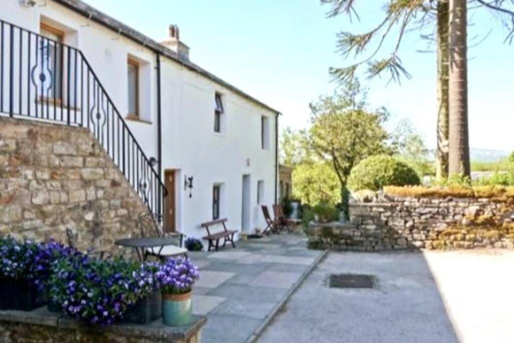 Cosy 3 Bed Cottage Near 3 Peaks - Log Burner & Aga Bentham Dış mekan fotoğraf